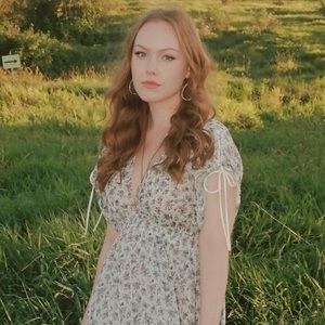 Meet your Posher, Cicely